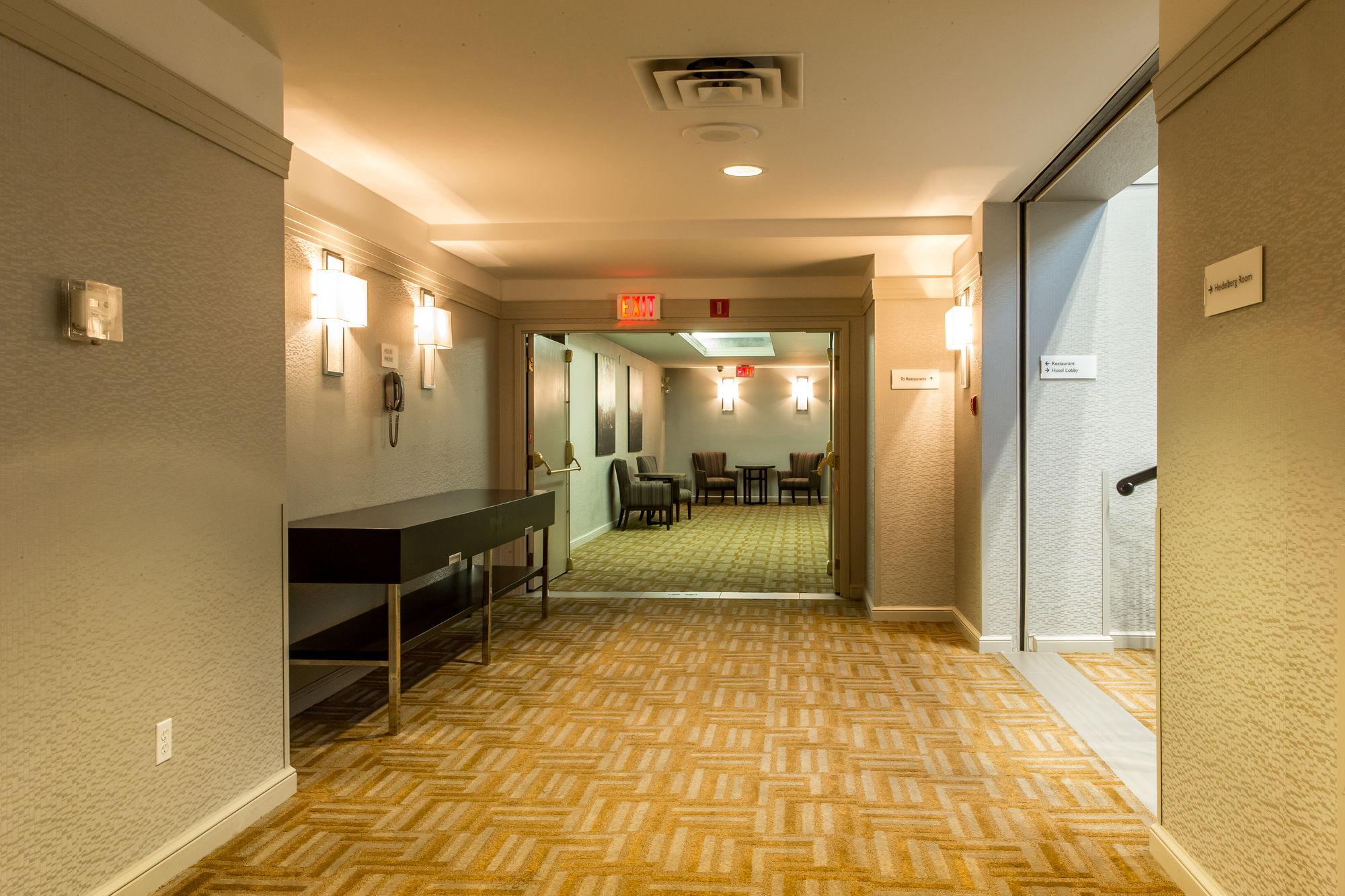 Hotel Courtyard By Marriott Kitchener Exterior foto