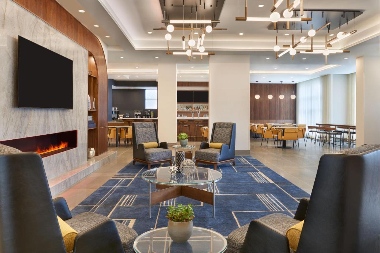 Hotel Courtyard By Marriott Kitchener Exterior foto