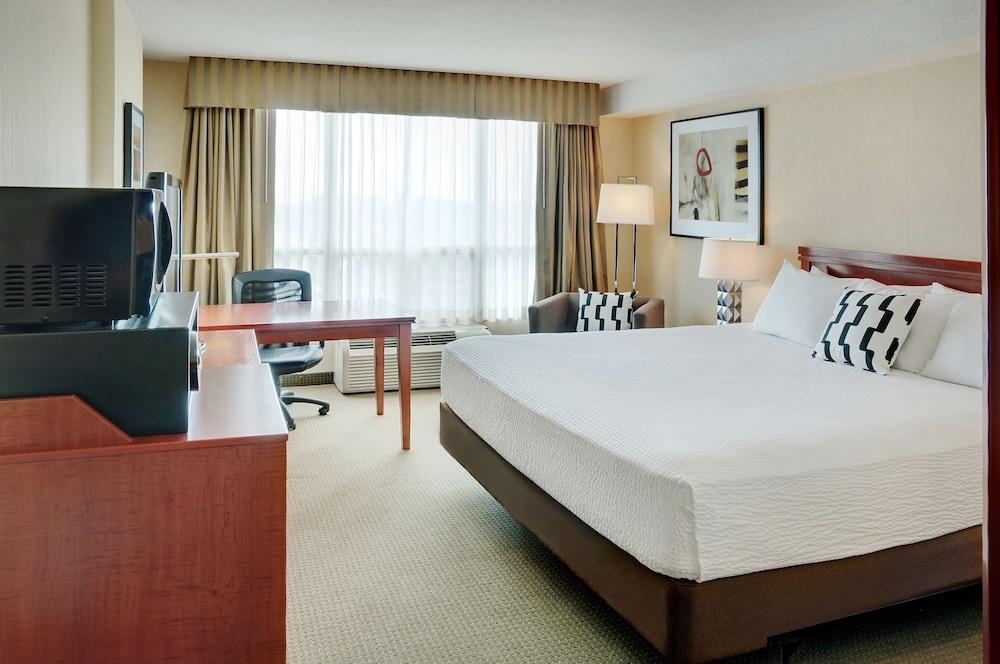 Hotel Courtyard By Marriott Kitchener Exterior foto